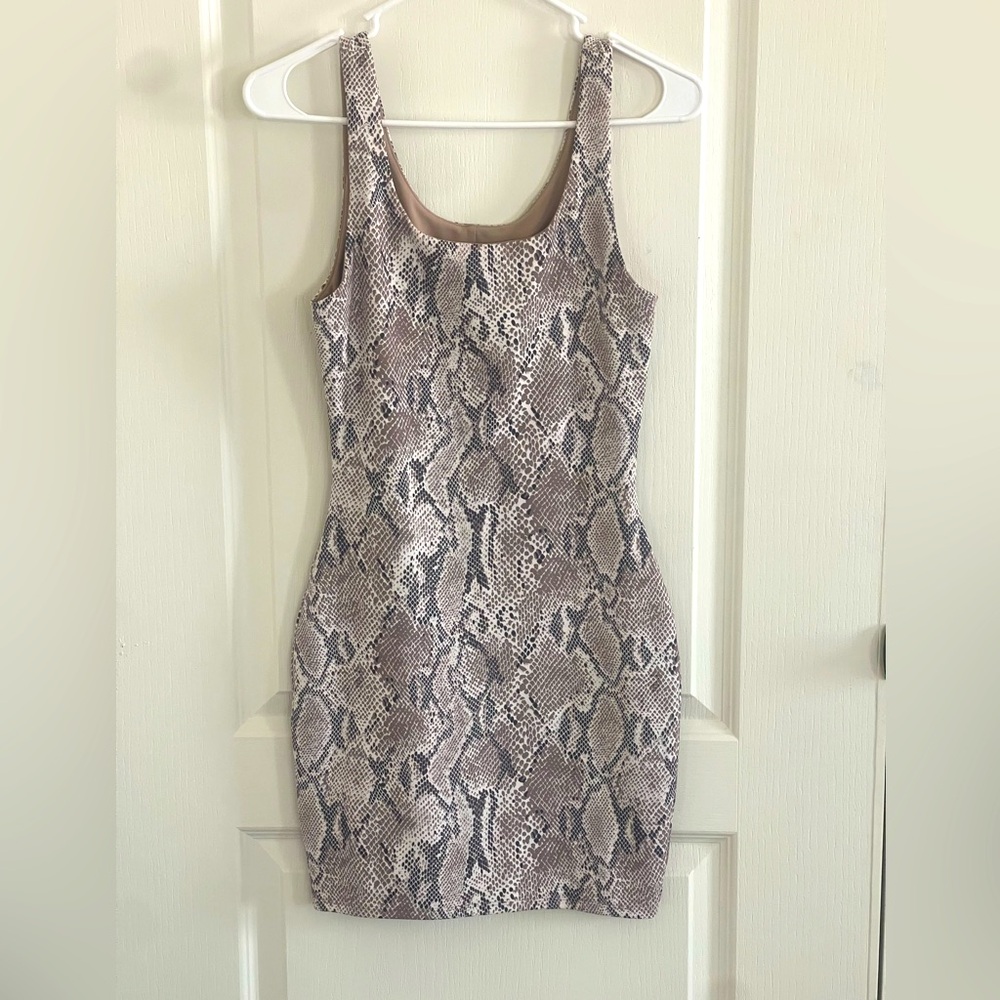 Express Snake print Body Contour Sheath Dress XS